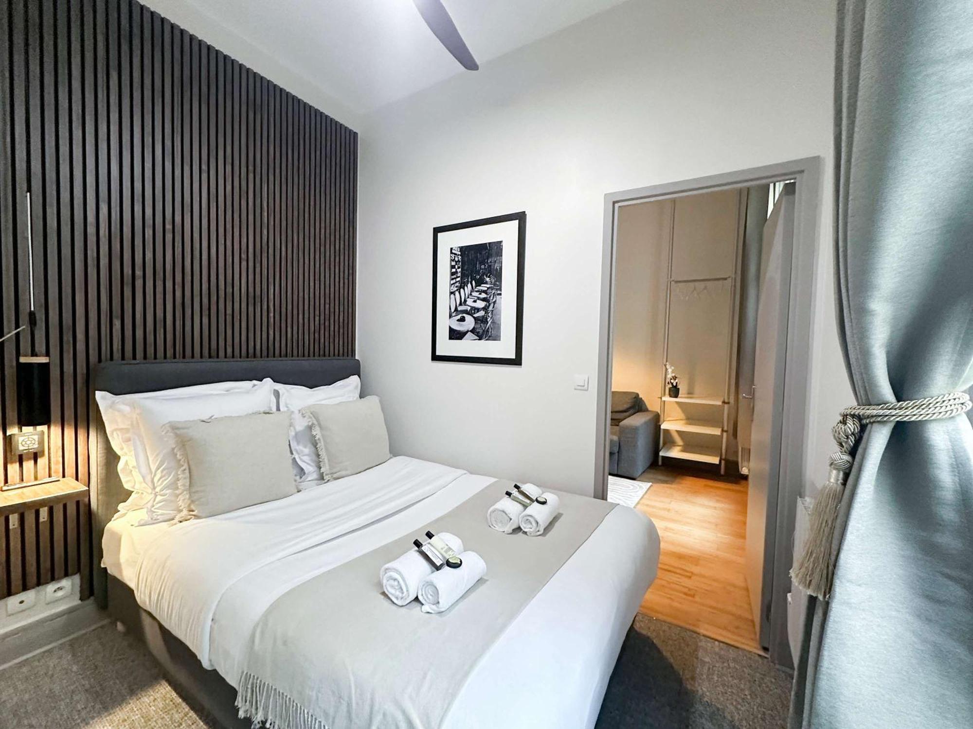 Appartement Renovated Champs-Elysees Retreat à Paris Extérieur photo